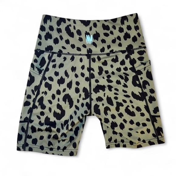 Nicole Miller Sport Small Green Leopard Print Biker Shorts Athleisure Active Gym - Picture 2 of 5